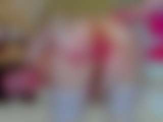 Live cam show with MichelleSexyDoll - Smoking on livesuperchat.net