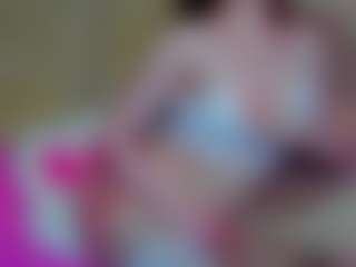Live cam show with MichelleSexyDoll - Shaved Pussy on x69.live