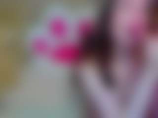 Live cam show with MichelleSexyDoll - Gagging on slutload