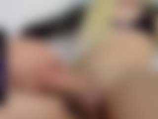 Aiunii's Live Sex Cam Show