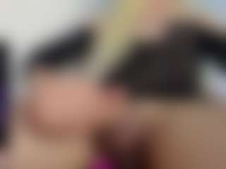 Aiunii's Live Sex Cam Show