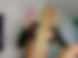 Live cam show with Aiunii - Lean on Camsoda