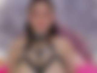 Live cam show with Aurelia Walker - Body Massage on Hubzter Live