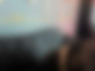 Aurelia Walker MILF webcam performer live streaming