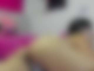 Live cam show with emy-dirty - Fingers on mypornchat.com