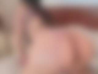 Luna-Rousse's Live Sex Cam Show