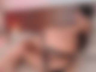Luna-Rousse's Live Sex Cam Show