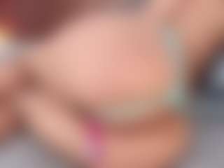 Luna-Rousse's Live Sex Cam Show