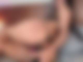 Luna-Rousse's Live Sex Cam Show
