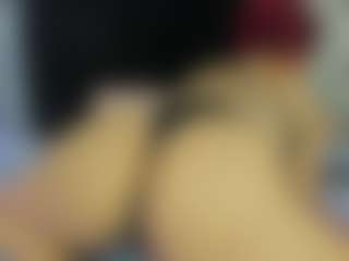Live cam show with PaulinnaCurvy - Red Hair on UwU Esports