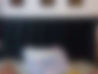 Live cam show with ThinPrincesss - Petite on AdultVida.com