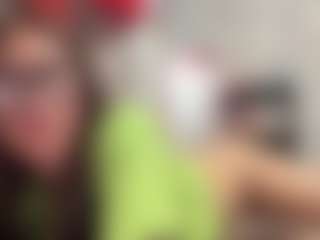 Trishia's Live Sex Cam Show
