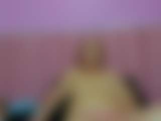 Queen's Live Sex Cam Show