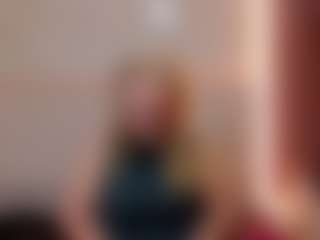 Queen's Live Sex Cam Show