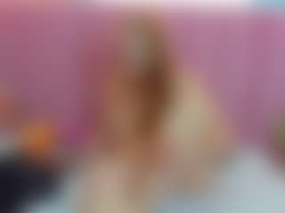 Live cam show with Queen - Small Tits on Camsoda Late Night