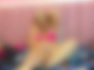 Live cam show with Queen - Big Tits on Camsoda