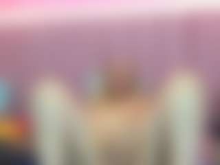 Queen's Live Sex Cam Show