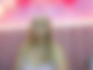 Live cam show with Queen - Spank on madthumbs