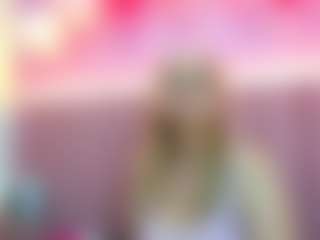 Live cam show with Queen - Drinking on Camsoda