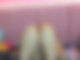 Live cam show with Queen - Spank on madthumbs