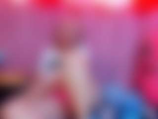 Queen's Live Sex Cam Show