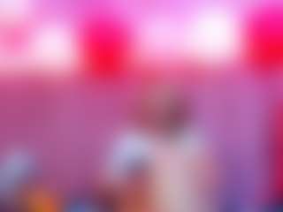Live cam show with Queen - Green Eyes on Camsoda