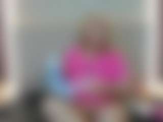 Live cam show with Queen - Small Tits on Hubzter Live