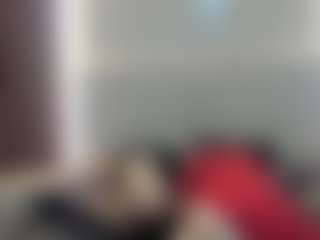 Live cam show with Queen - Spank on liverealitysex.com