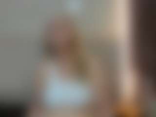 Live cam show with Queen - Spank on ObeyMaria