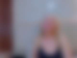 Live cam show with Queen - Blonde Hair on SquirtSoMuch
