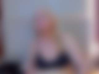 Queen's Live Sex Cam Show