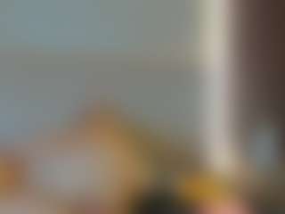 Live cam show with Queen - Blonde Hair on CamSextacy