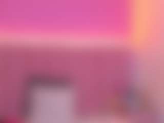 Live cam show with Queen - Tease on Camsoda