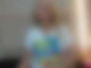 Live-camshow met Queen - Brown Eyes op Camsoda