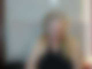 Queen's Live Sex Cam Show