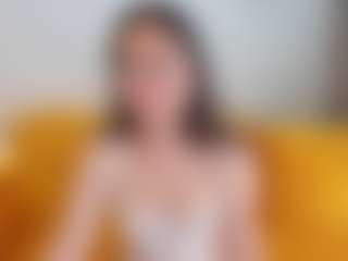 Live cam show with leyla-mirage - Shower on CamwithHer