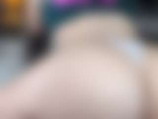 Live cam show with River Baby - Blondie on sexylive.show