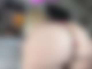 Live cam show with River Baby - Blondie on Camsoda