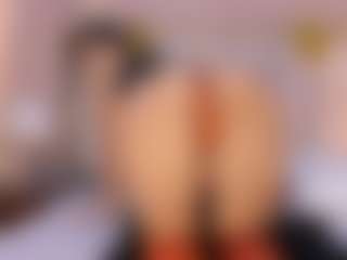 GahiaBelucci's Live Sex Cam Show