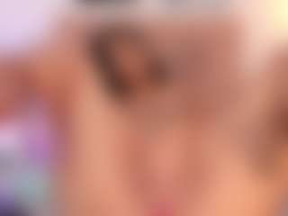 Live cam show with GahiaBelucci - Spanks on camtv