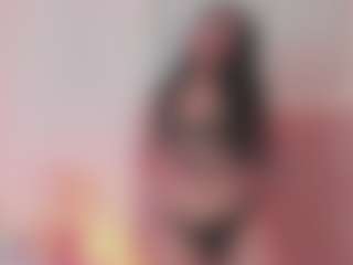 GahiaBelucci's Live Sex Cam Show