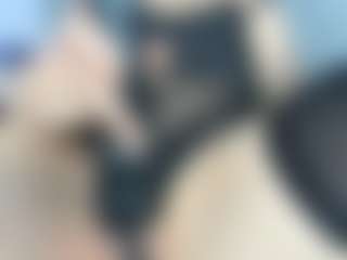 Live cam show with luna-hawks - Red Hair Squirt on Camsoda