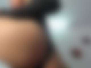 Live cam show with luna-hawks - Camel Toe on madthumbs