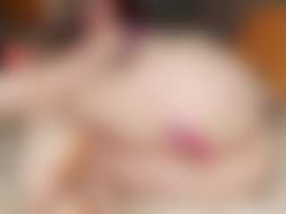 Live cam show with Rabbits-hole - Blue Eyes on Camming Site