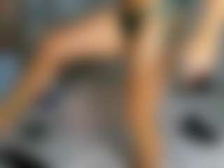 stellaaquenn's Live Sex Cam Show