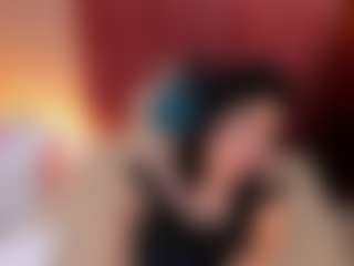 Live cam show with AnnaaBrooks - Brown Hair MILF on instabang
