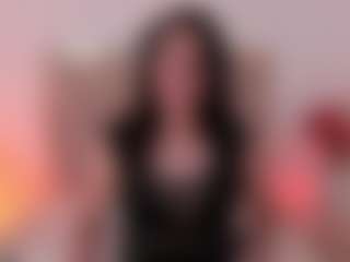Live cam show with AnnaaBrooks - Petite MILF on sexylive.show