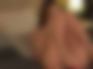 Live cam show with GwenAir - Green Eyes on Milfs Live