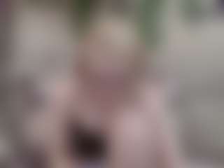 Live cam show with MeganLora9 - Thong on SinfulBabes