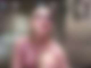 Live cam show with MeganLora9 - Normal on Soda Cam